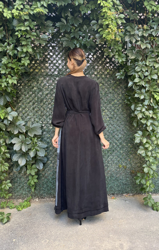 MissWhence Yanları Amblemli Elbise SİYAH - 4