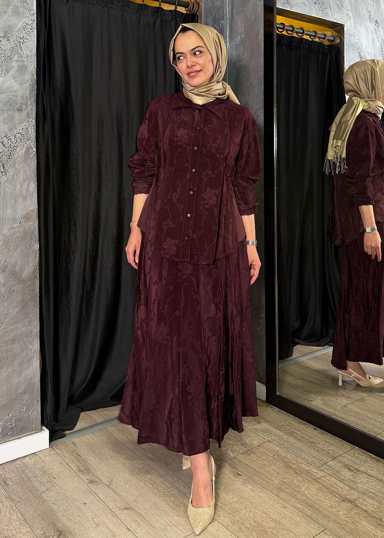 MissWhence Yanları Kapitone Detaylı Kendinden Desenli Takım BORDO - 6