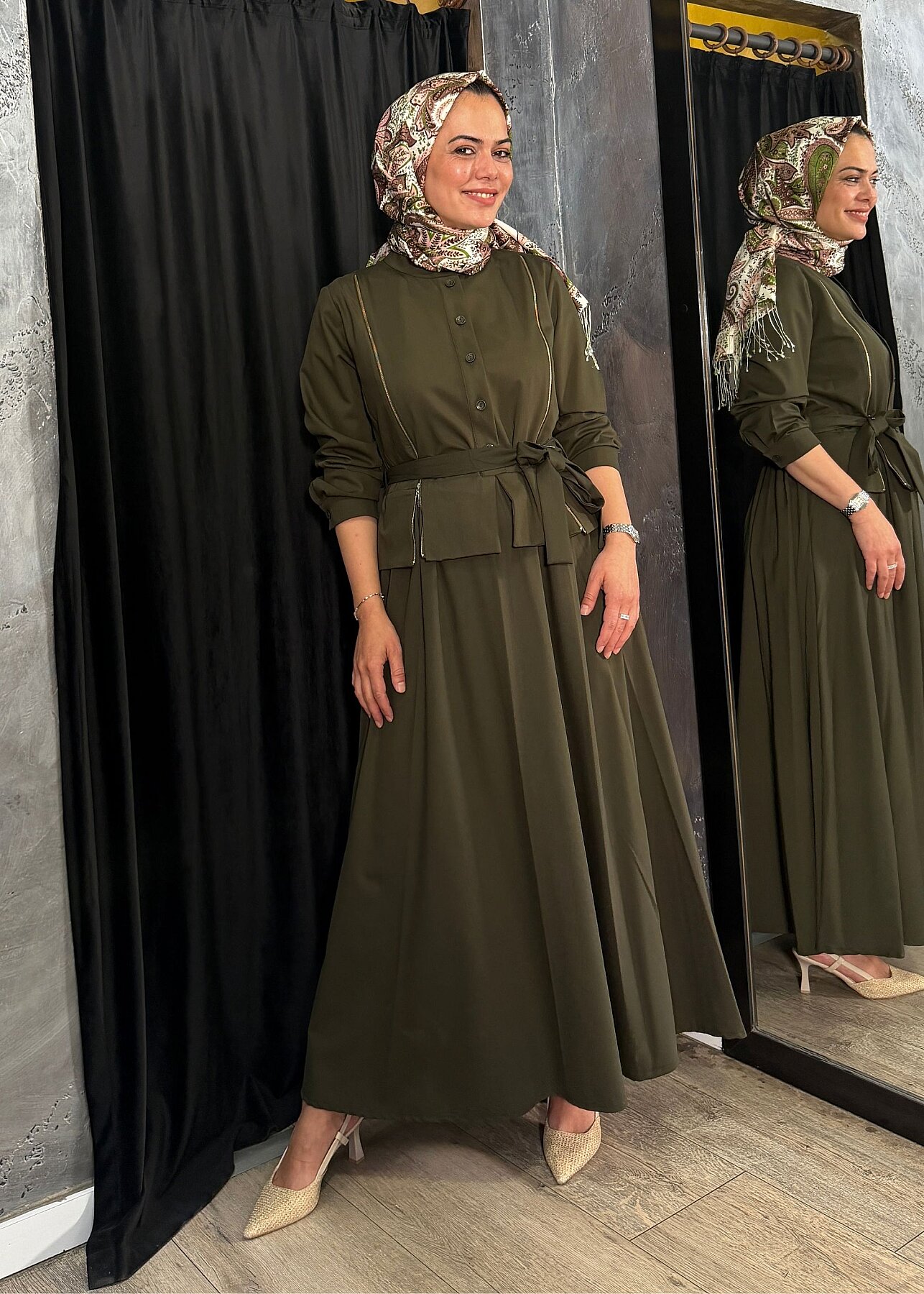 MissWhence Yarıya Kadar Düğmeli Fermuar Detaylı Elbise HAKİ - 4