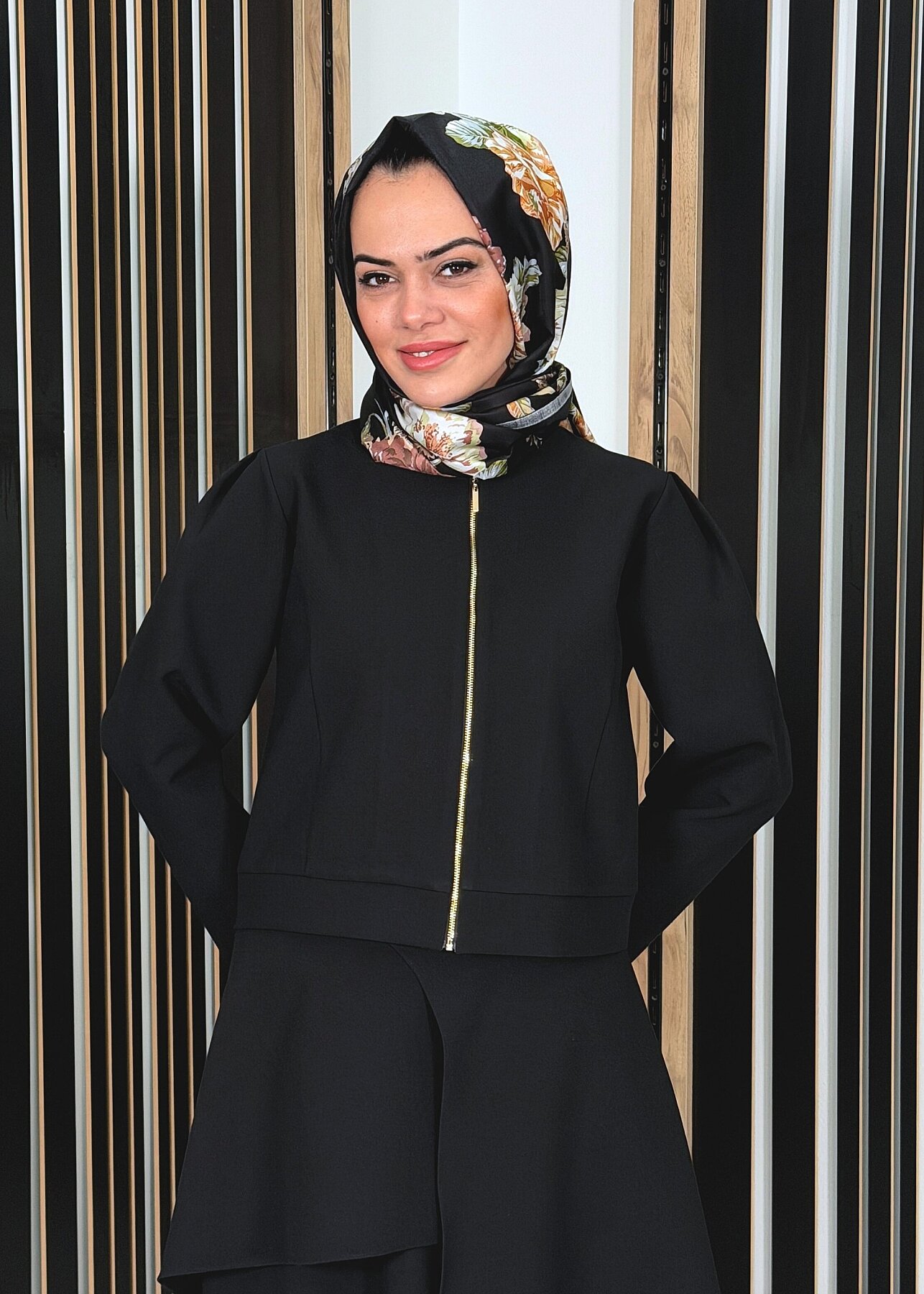 Noİ Double Krep Omuzları Pileli Fermuarlı Kısa Ceket SİYAH - 1