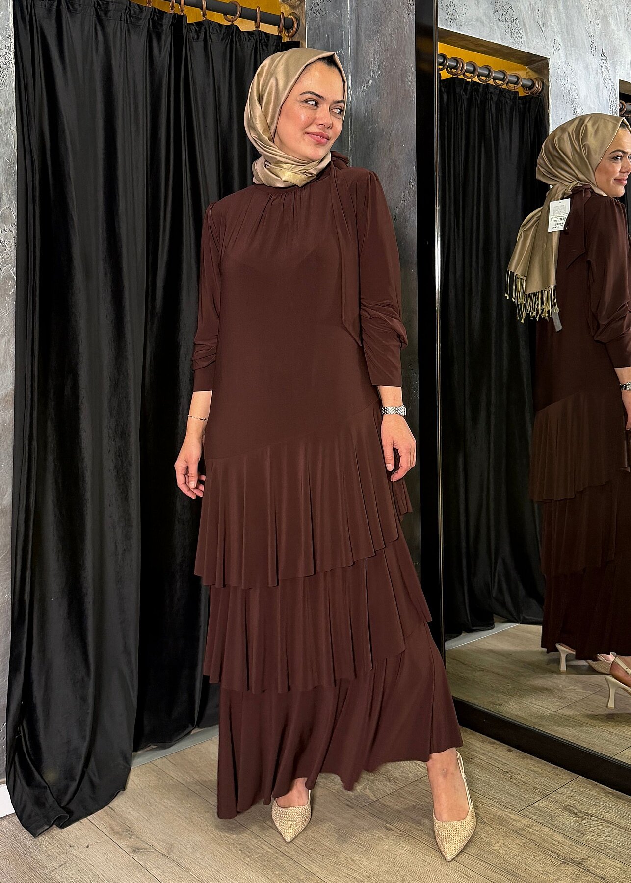 Noi Jarse Yakadan Fularlı Üç Kat Volanlı Elbise KAHVE - 3