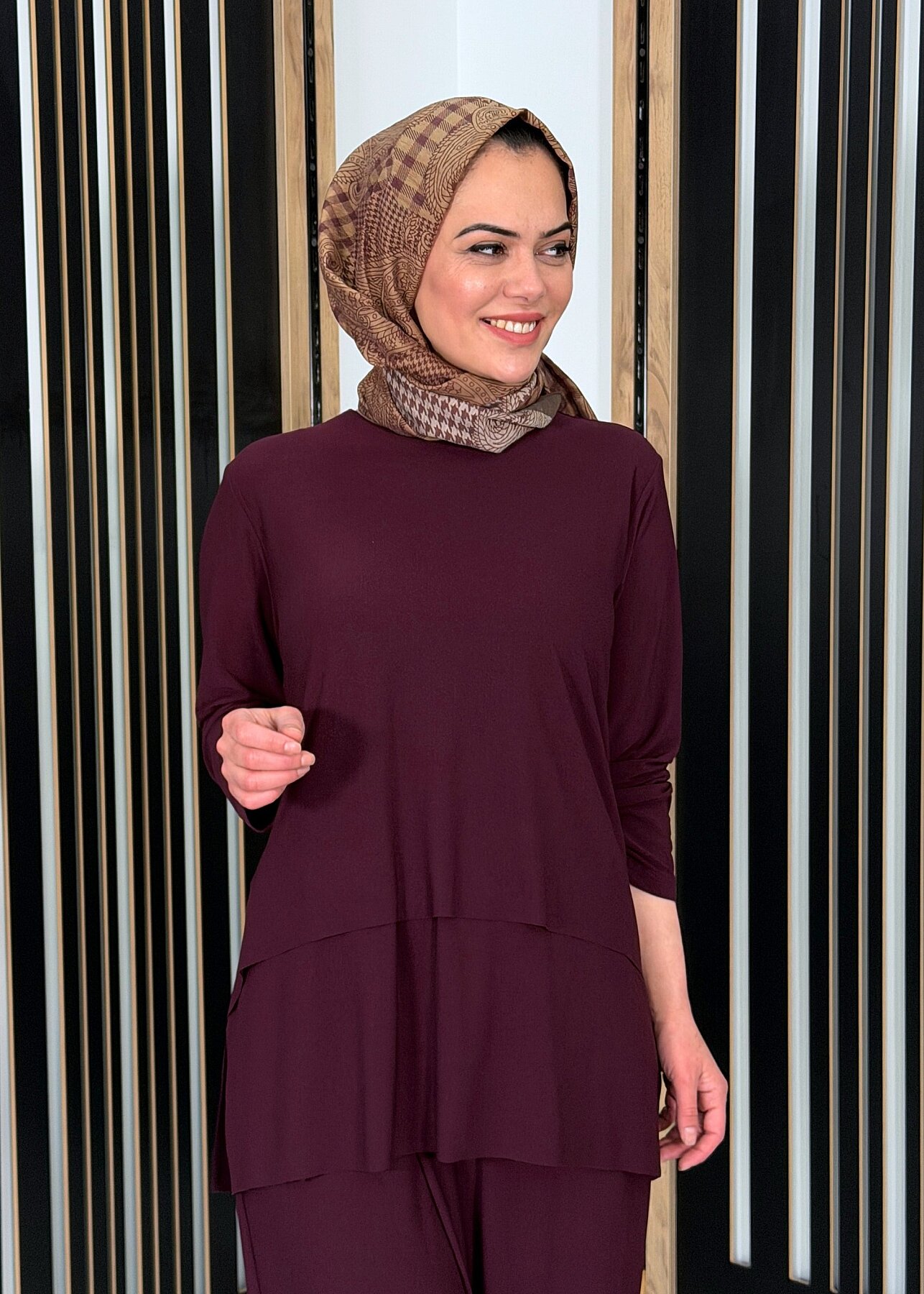 Noİ Krep Önden Yırtmaçlı Bluz BORDO - 1