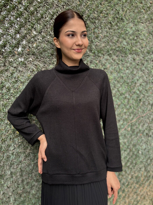 Noi Triko Angora Geniş Üçgen Yakalı Bluz SİYAH - 1