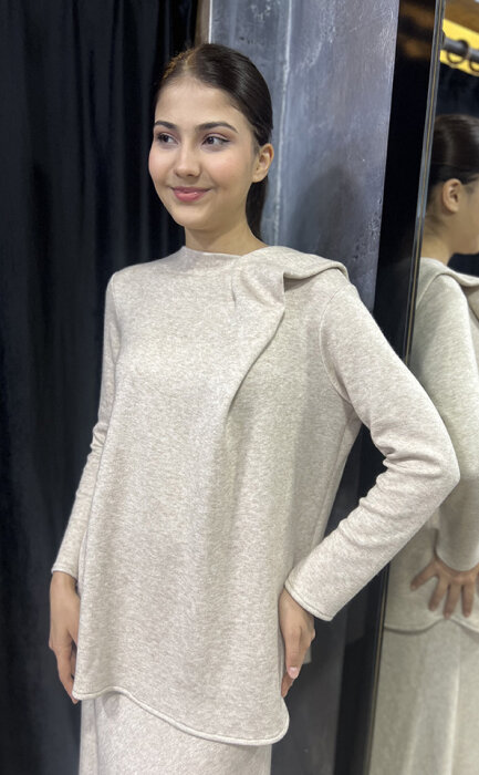 Noi Triko Angora Yuvarlak Yakadan Fularlı Bluz BEJ - 1