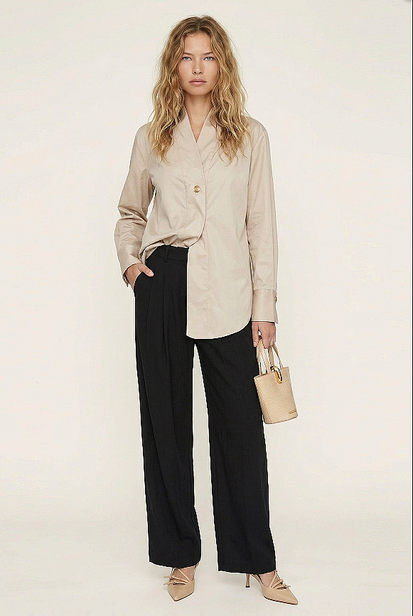 Noi Viscon Kapalı Şal Yaka Manşetli Bluz BEJ