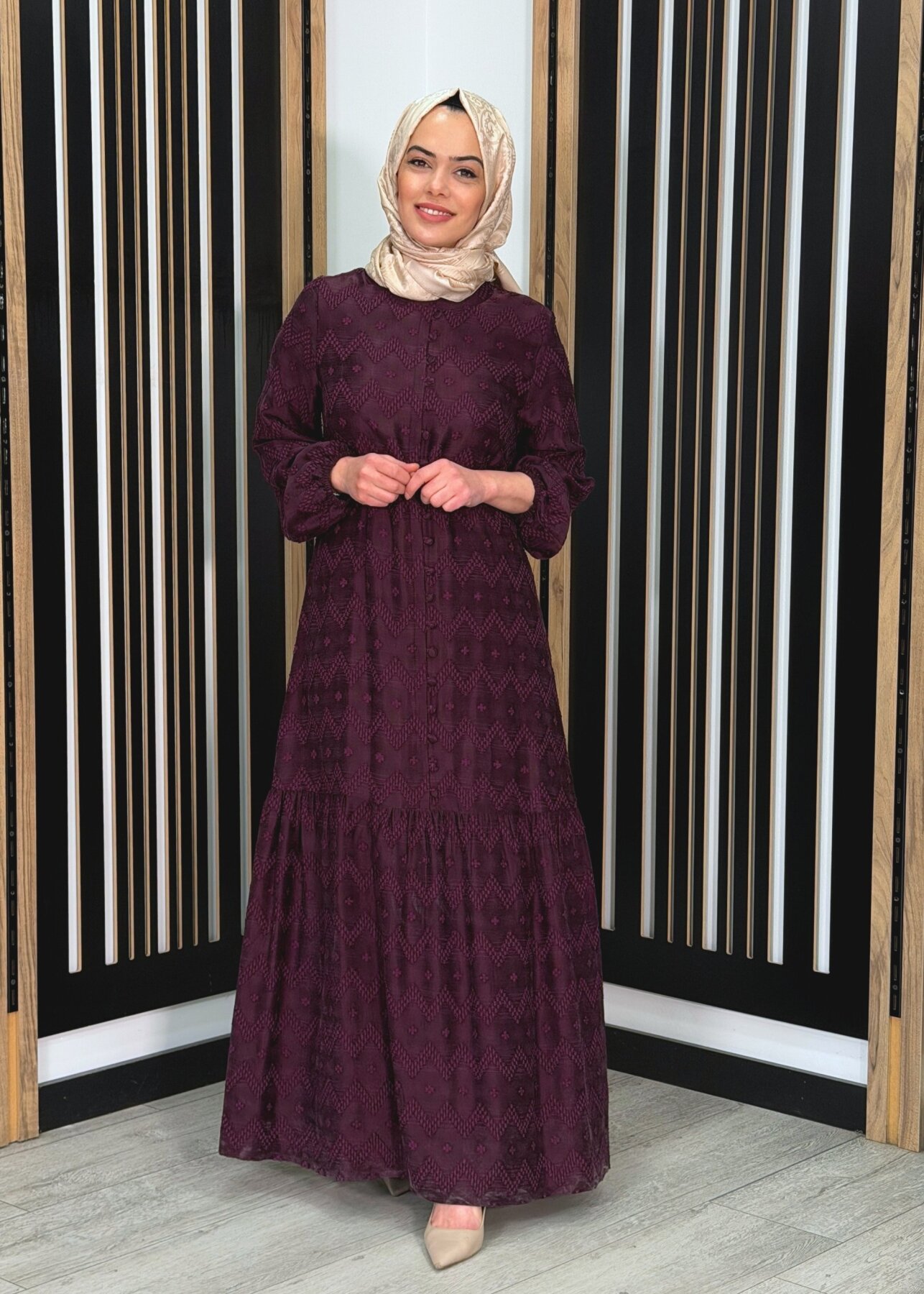 Nuss Önü Düğme Görünümle Bilek Ucu Büzgülü Cupro Elbise BORDO - 3