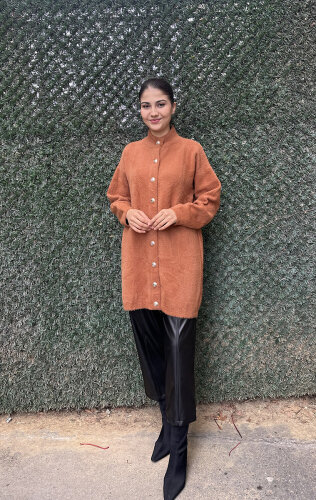 Nuss Önü Düğmeli Yumoş Hırka TARÇIN