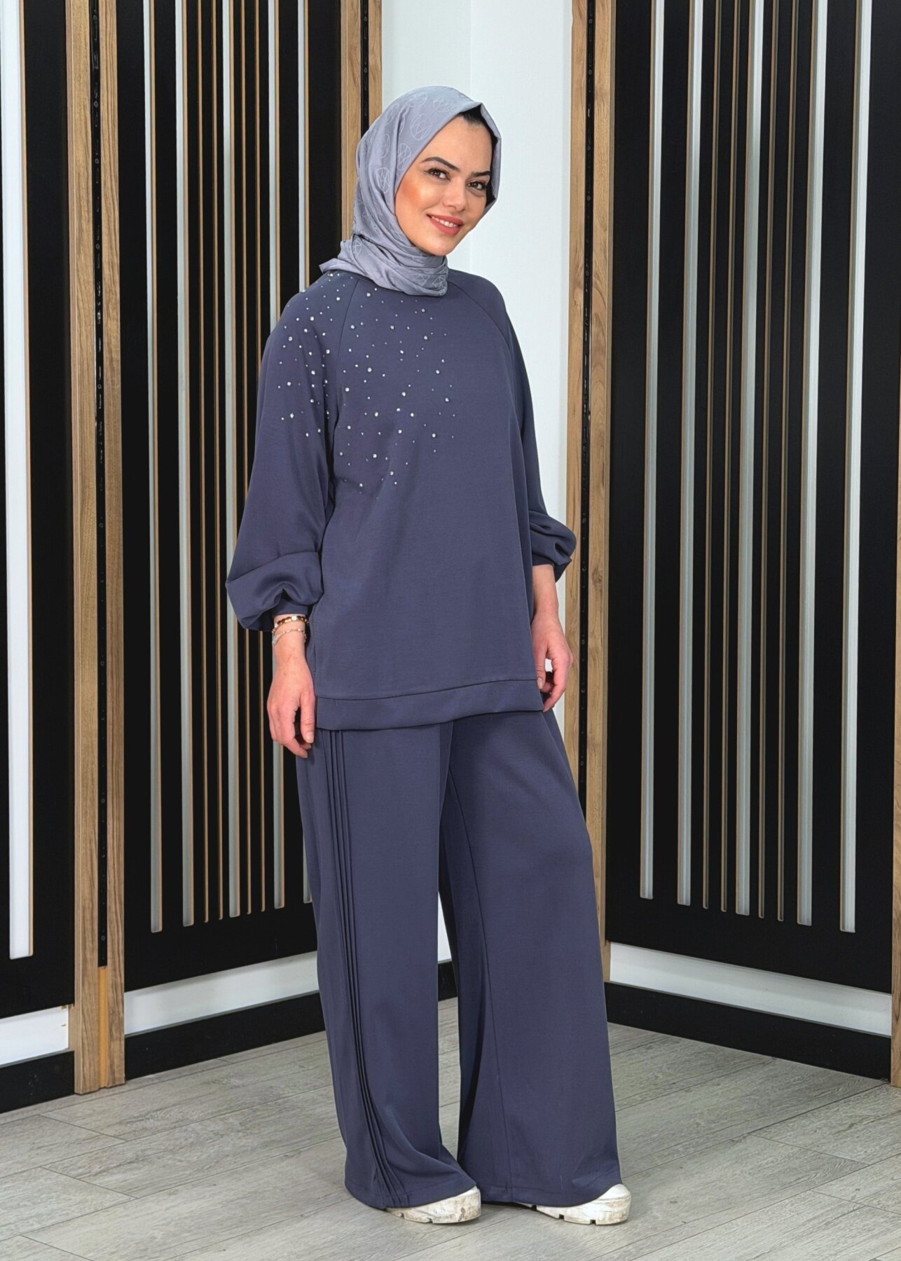 Nuss Önü Taşlı Pantolonlu Takım LACİVERT - 1