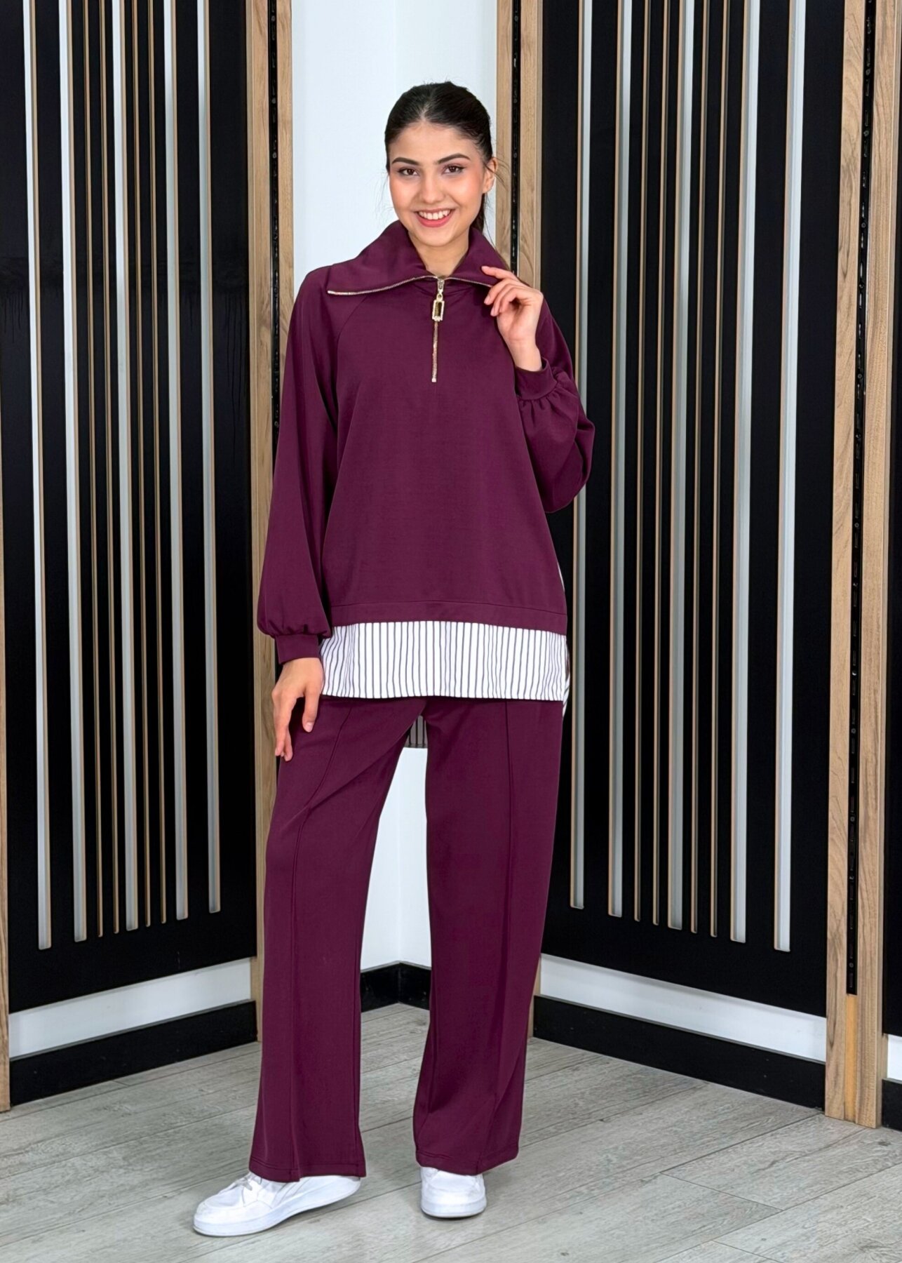 Nuss Yakası Fermuarlı Tuniğinin Etek Ucu ve Arkası Gömlek Detaylı Pantolonlu Takım MÜRDÜM - 2