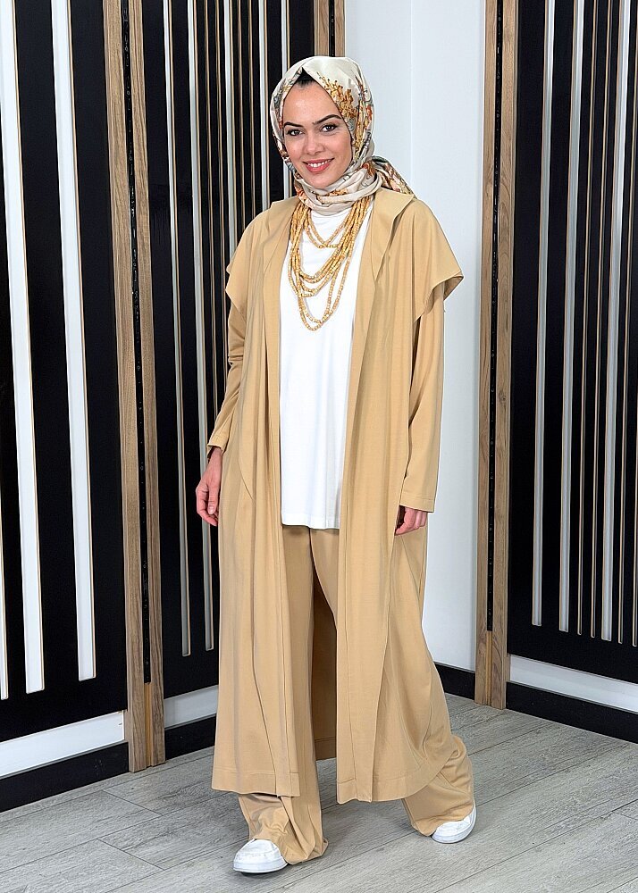 Qupra Aksesuar Detaylı Pantolonlu Takım BEJ