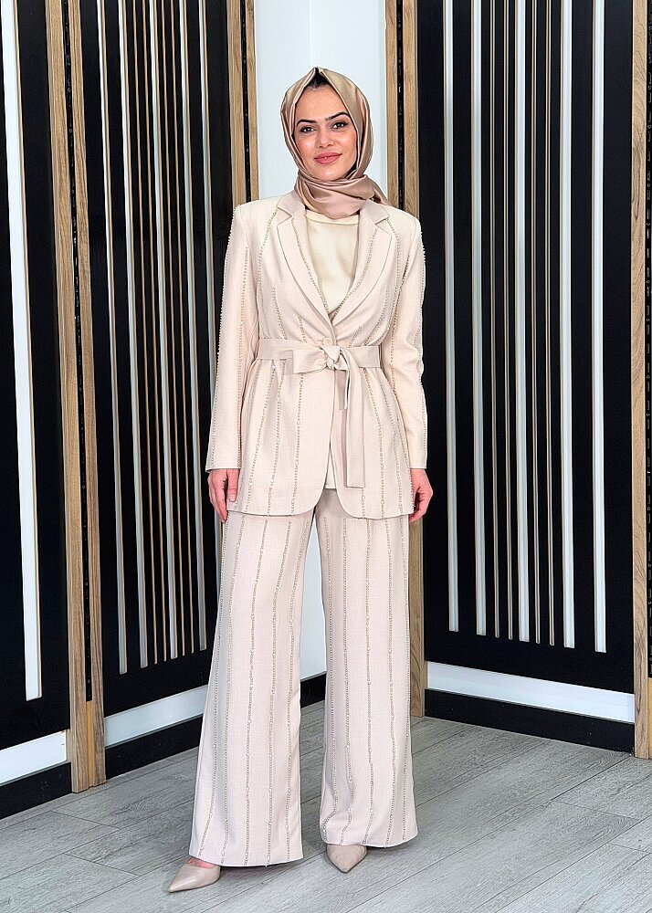 Qupra İnci Detaylı Ceket Takım BEJ