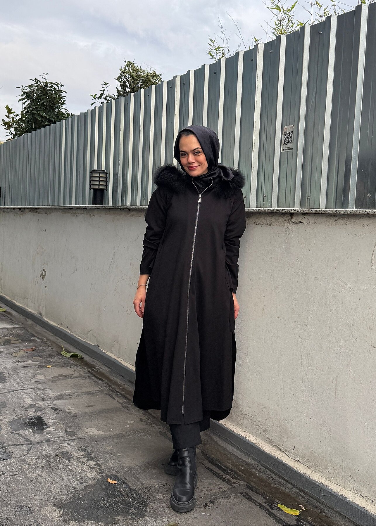Qupra Kapüşonu Kürklü Santana Kap SİYAH - 7