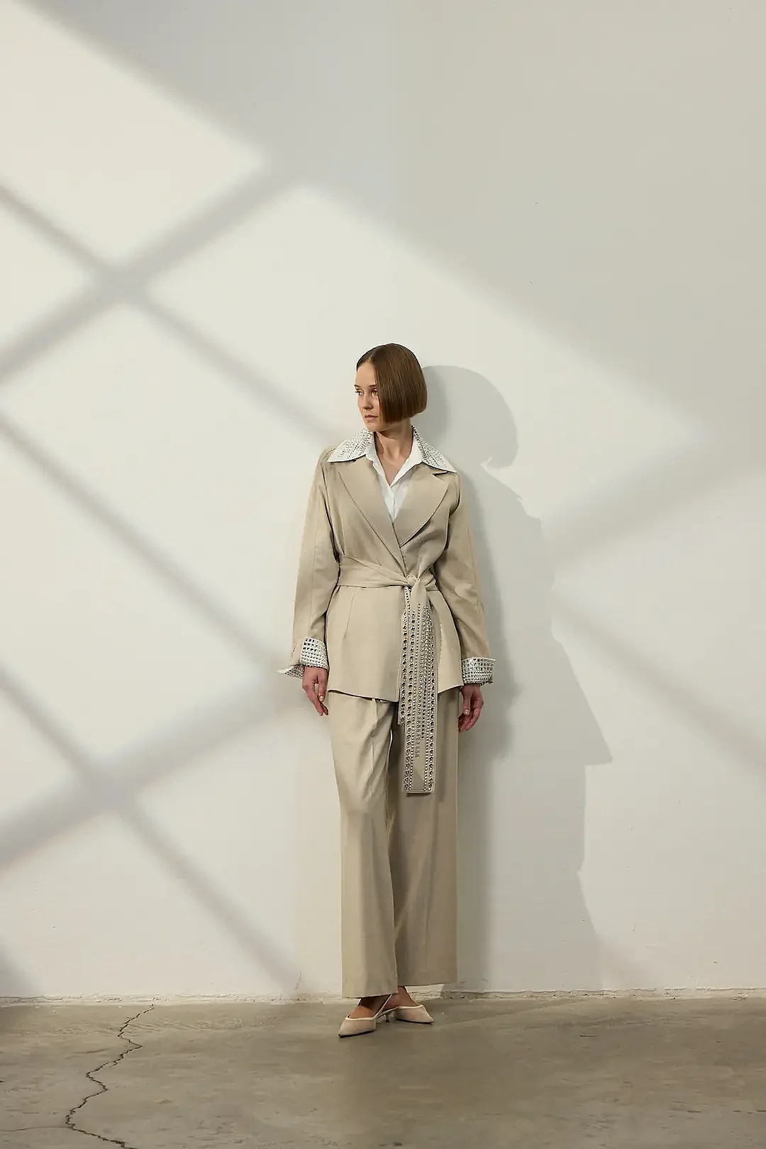 Qupra Taş Kuşak Detaylı Keten Takım BEJ - 1