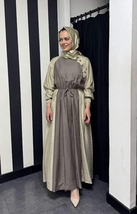 Qupra Yaka Kısmı Ve Kolucu Lastikli Elbise VİZON/KAHVE - 1