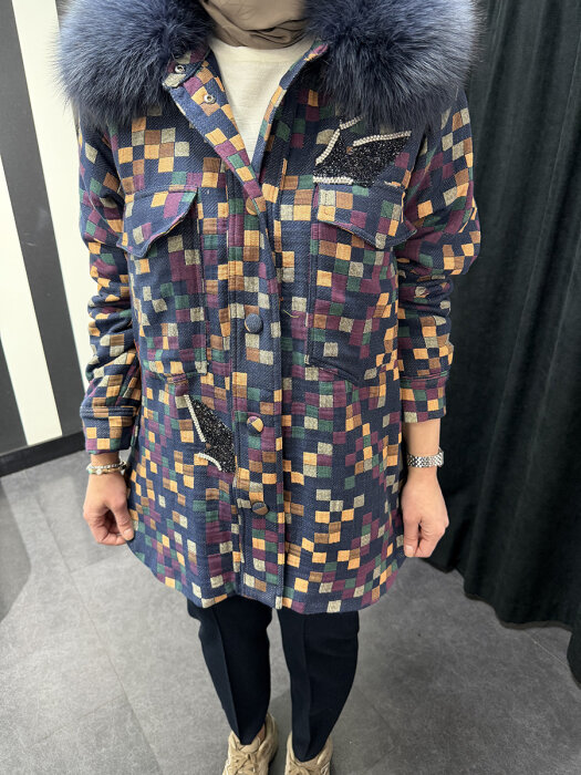 Qupra Yakası Kürklü Pötikareli Ceket ORJİNAL - 4