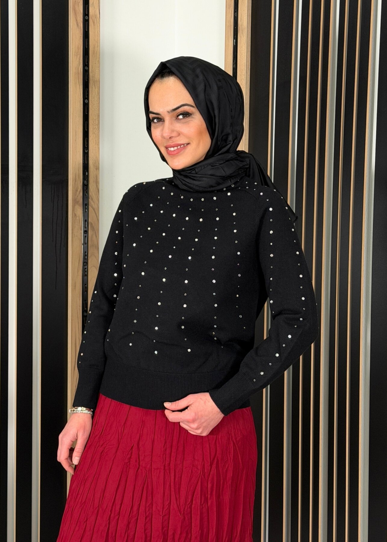 Sempre Önü Taşlı Balıkçıl Yaka Triko SİYAH - 1