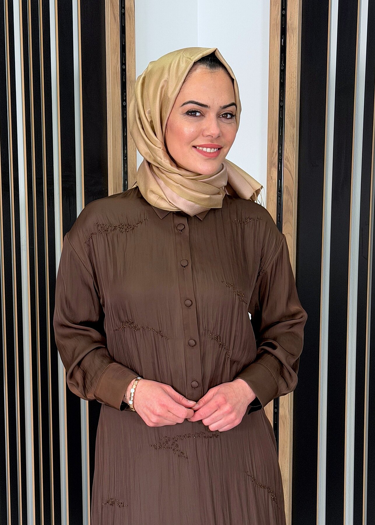 Si Design Boncuk İşlemeli Uzun Kollu Gömlek KAHVE - 2