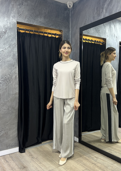 Si Design Boynu Taş Detaylı Bluz BEJ - 5