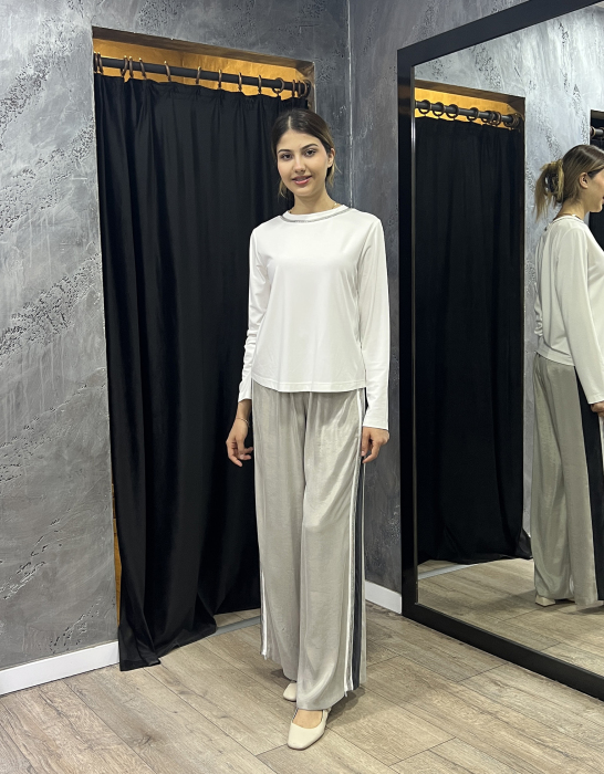Si Design Boynu Taş Detaylı Bluz EKRU - 2