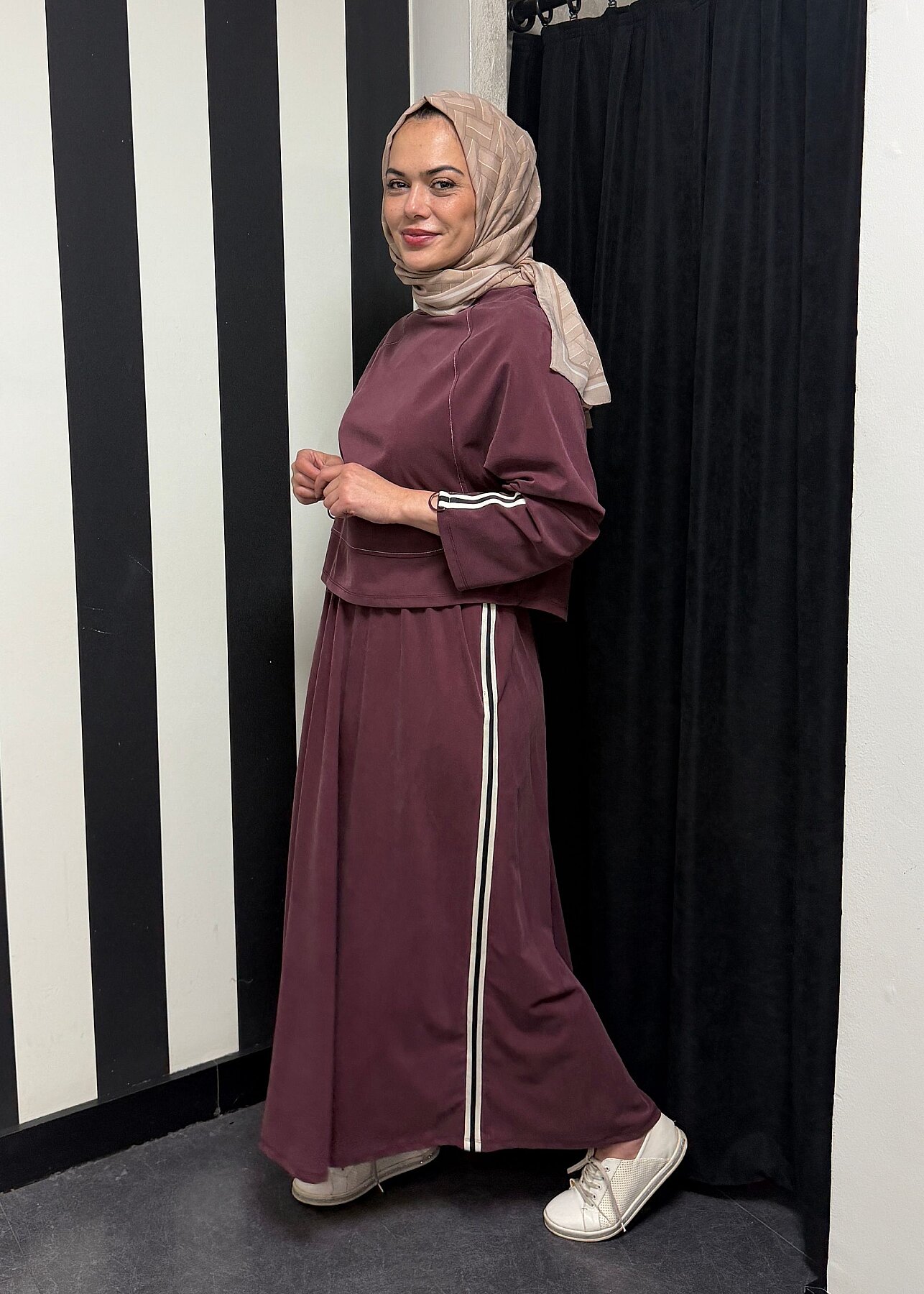 StudioNish Önü Dikiş Detaylı Şeritli Takım BORDO - 9
