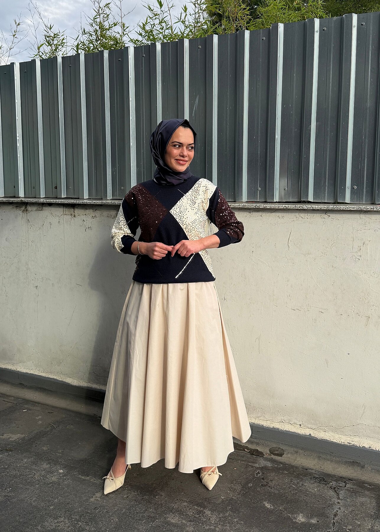 UniQue Baklava Desenli Pul İşlemeli Triko Tunik LACİVERT - 3