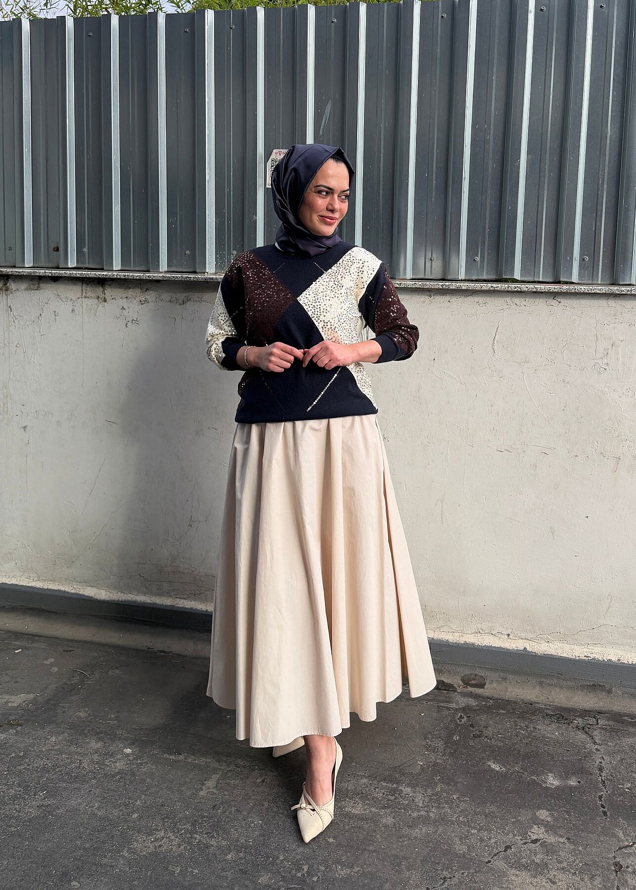 UniQue Baklava Desenli Pul İşlemeli Triko Tunik LACİVERT - 4