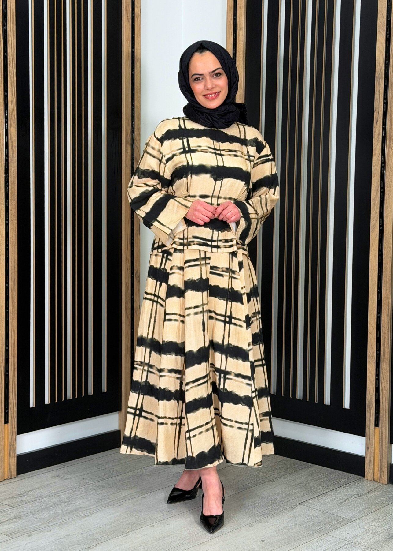 VeNöve Elva Etek Siyah Çizgili - 2