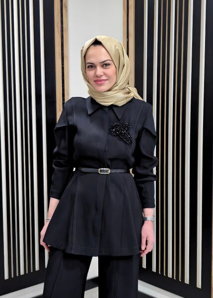 Vuu Beyaz Dokulu Kuplu Peplum Gömlek SİYAH