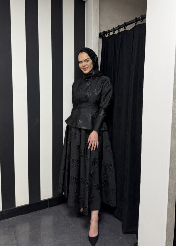 Vuu Önü Sıra Dikişli Kloş Etek SİYAH