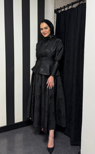 Vuu Önü Sıra Dikişli Kloş Etek SİYAH