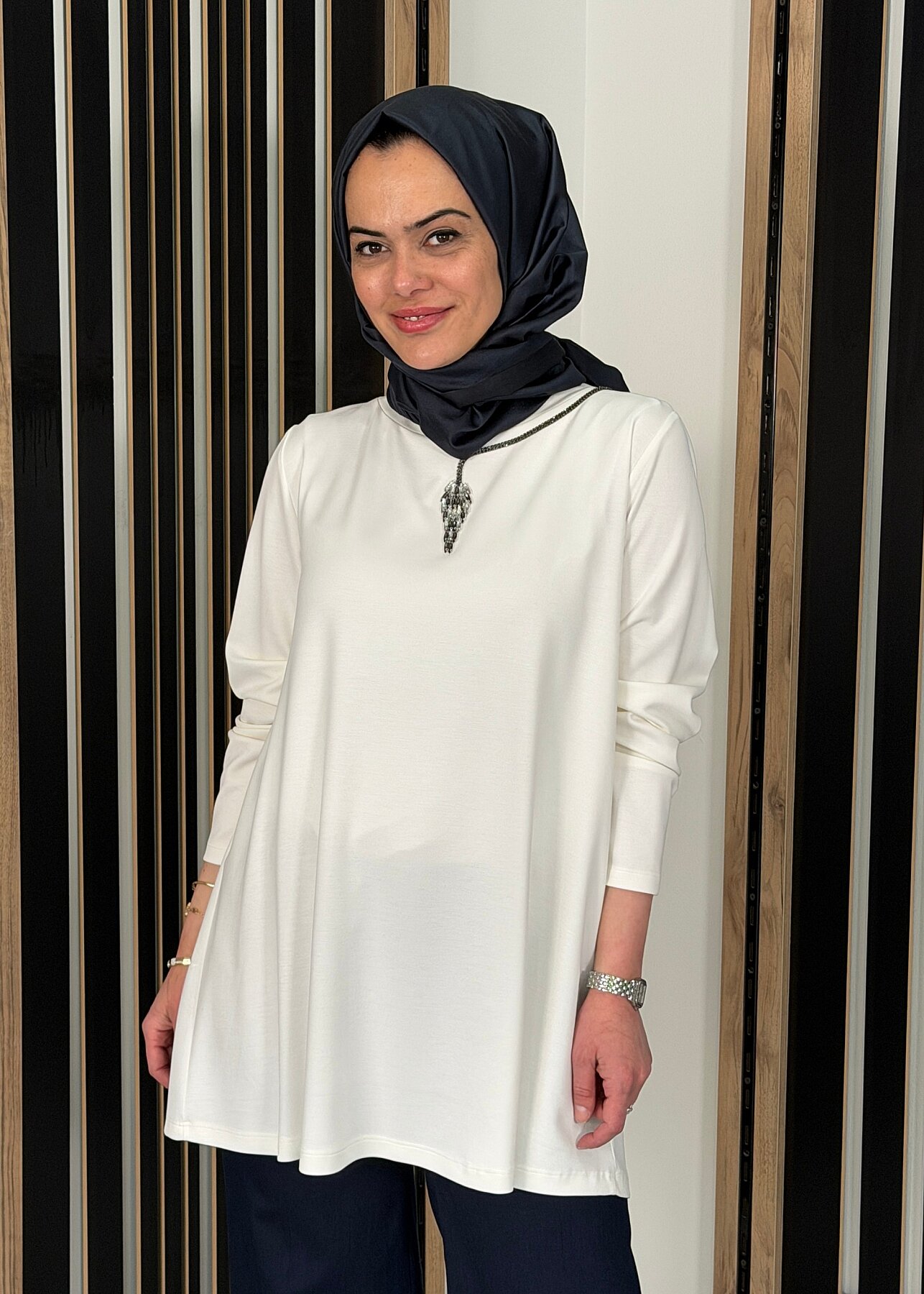 Vuu Uzun Kollu Taşlı Bluz BEYAZ - 2